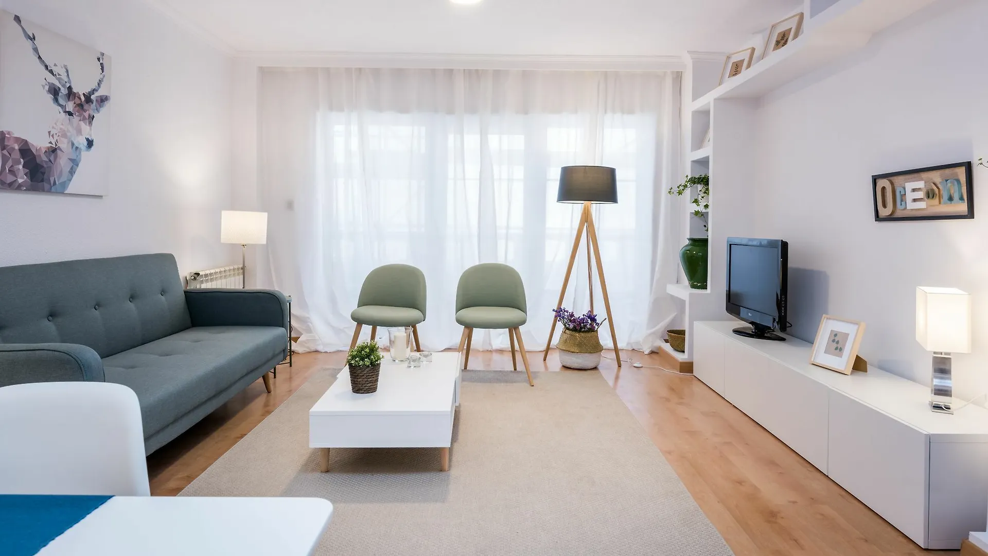 Apartamentos Paseo De La Farola Màlaga