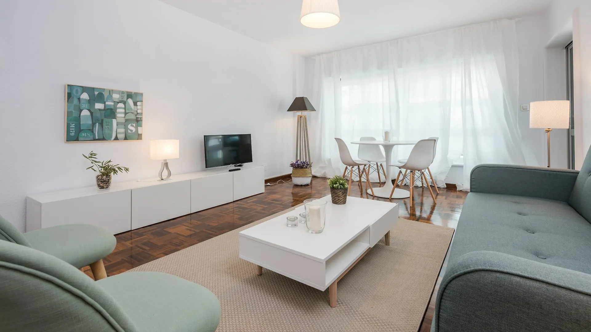 Apartamentos Paseo De La Farola Màlaga