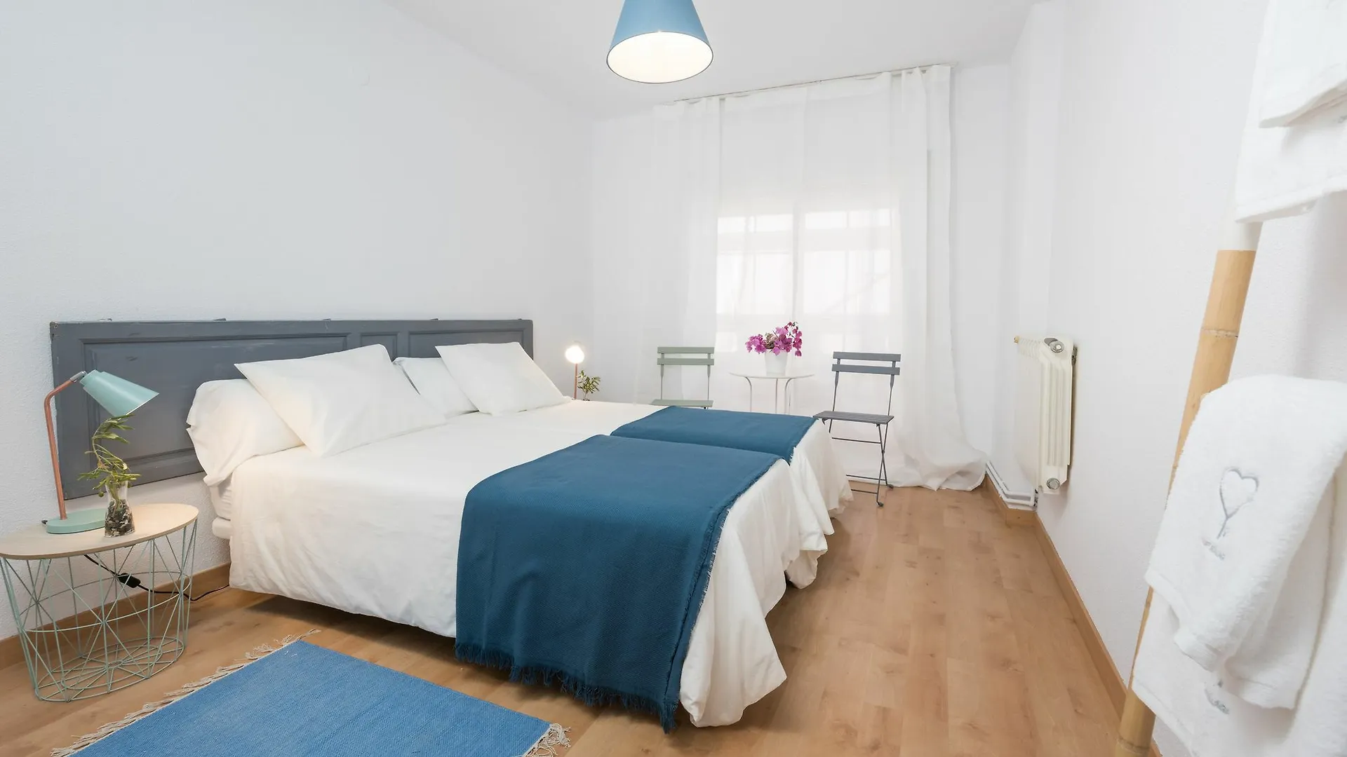 Apartmán Apartamentos Paseo De La Farola Màlaga