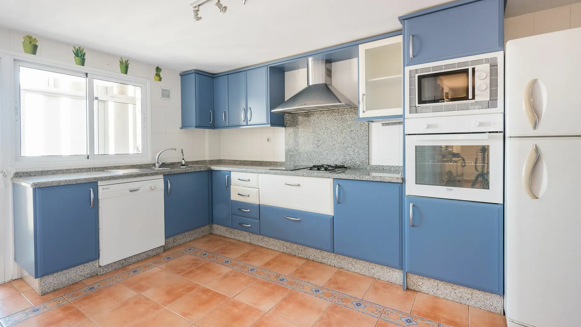Apartamentos Paseo De La Farola Màlaga