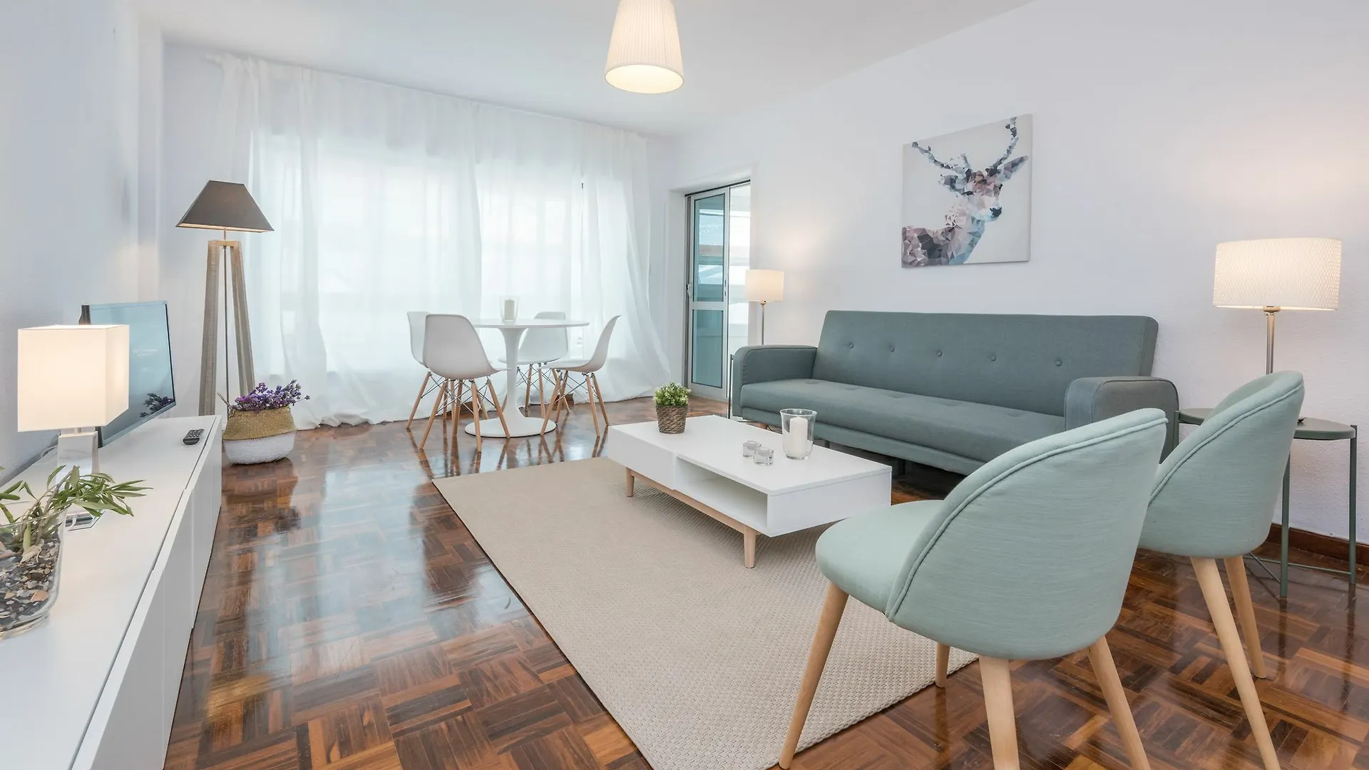 Apartamentos Paseo De La Farola Málaga Appartement